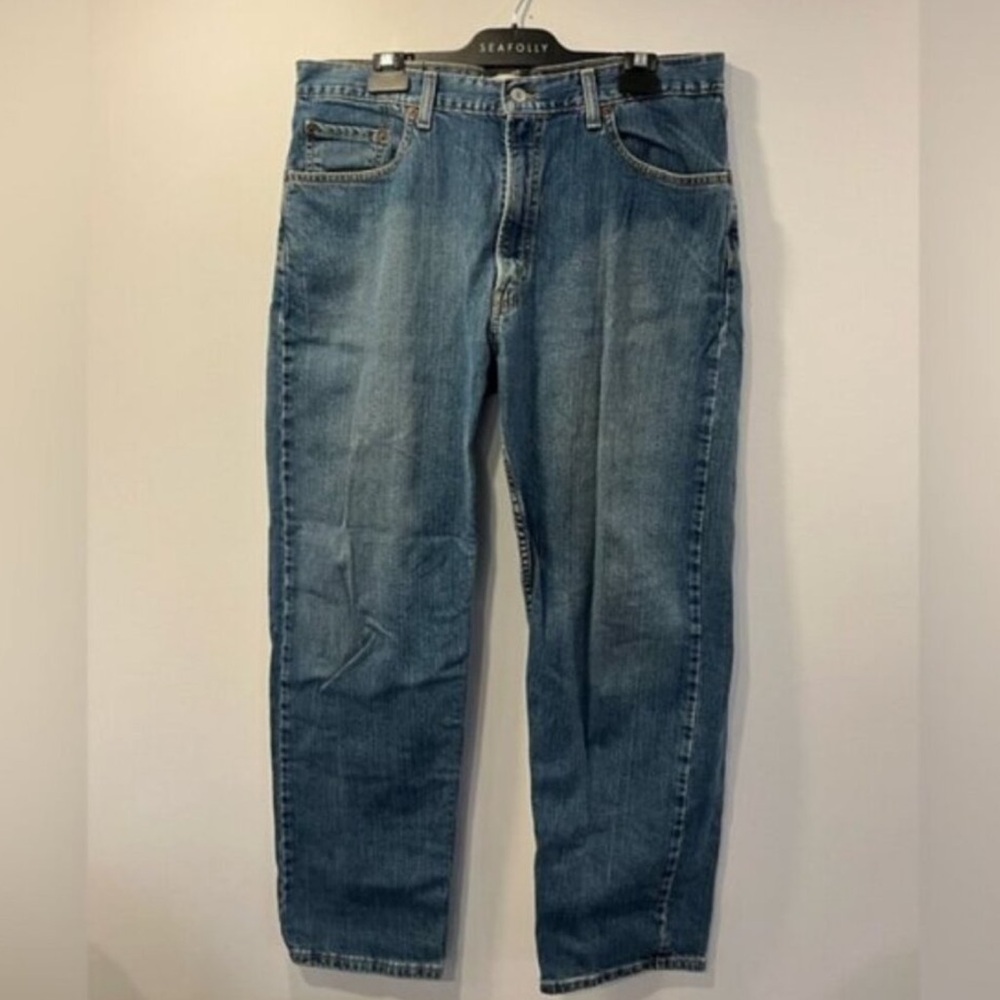 Great condition vintage Levi’s Relaxed Fit